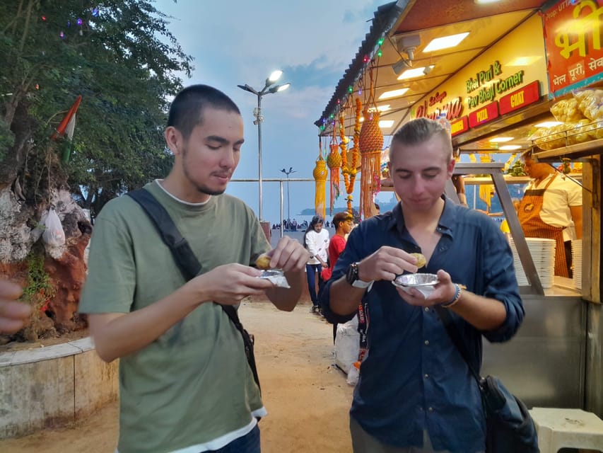 Mumbai Street Food Tour with Evening Bazaar Walk - Bori Mohalla’s sweet finale: Mrs. Ice Cream Walla