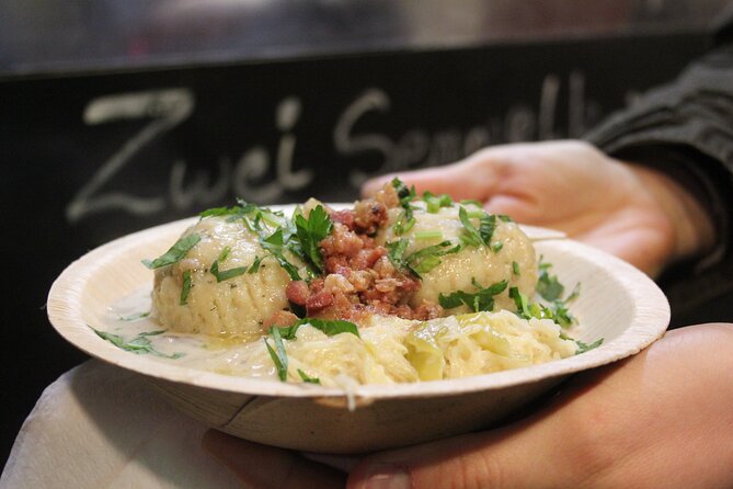 Munich Christmas Market Food Tour with Tastings - Glühweinoase: the tiny detour for a truly festive sip