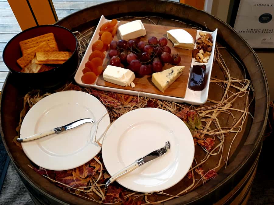 Napier: Afternoon Winery & Gin Tasting Tour Thu Fri Sat - Key highlights worth lining up