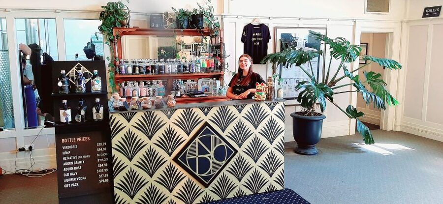 Napier: Winery + Gin Tasting Tour with Lunch Thu Fri Sat - Key highlights worth your time