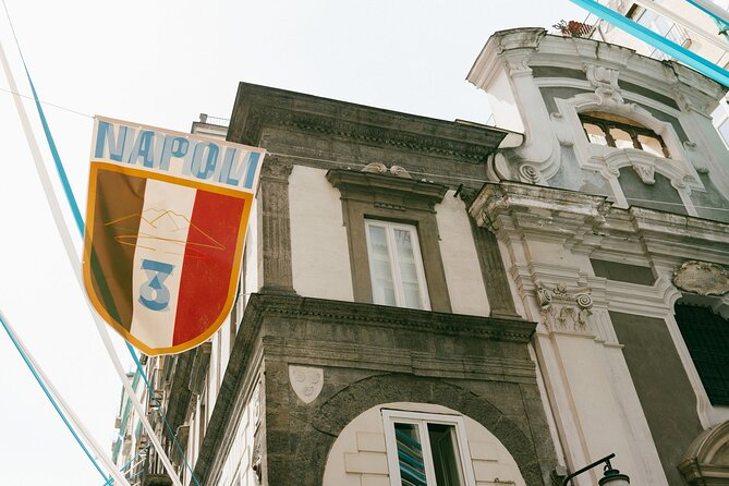 Naples by Night: Ultimate Neapolitan Tasting Tour - Chiaia wine bar: two regional wines and aperitivo tips