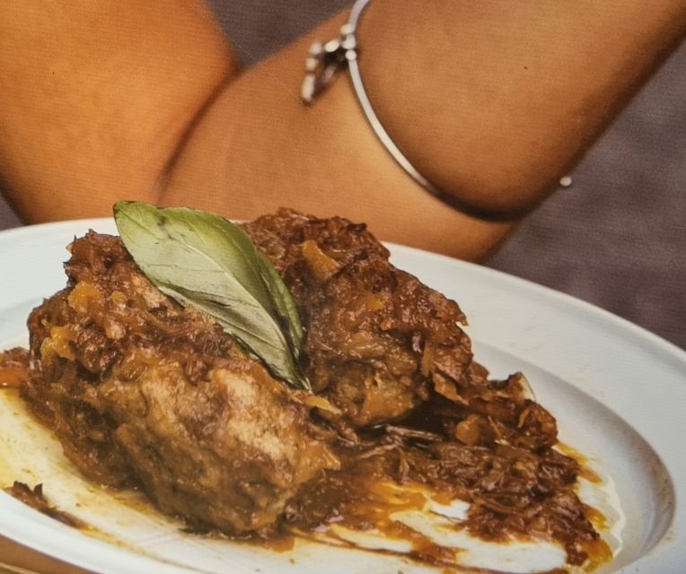 Naples: Food Tour with Davide - Piazza San Domenico Maggiore: churches, sweets, and the ragù pause