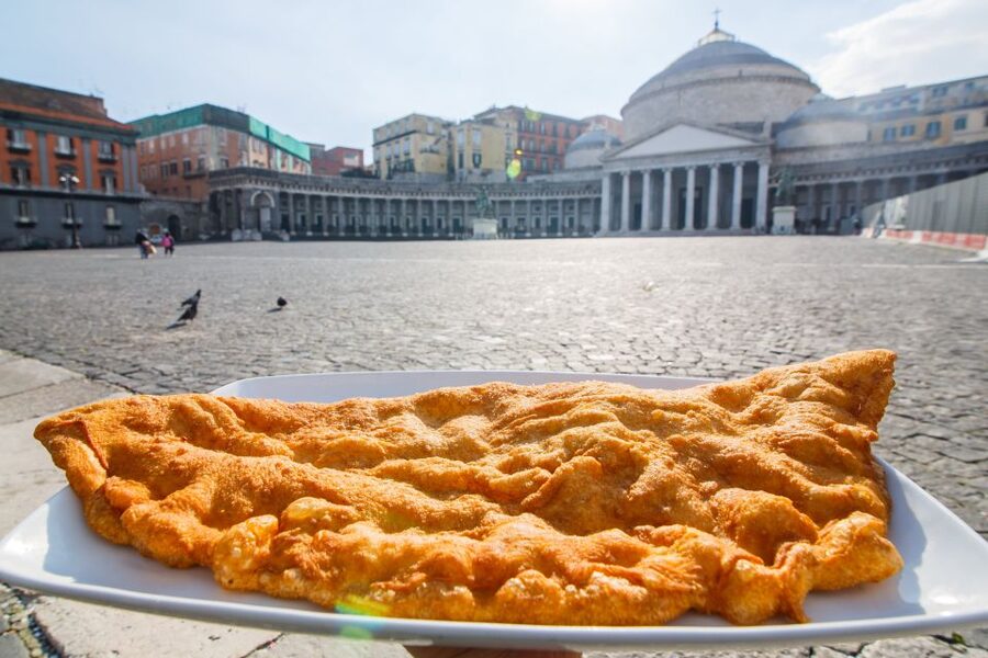 Naples: Pizza and Beyond Food Tour - Starting at Piazza Dante: the quickest way to feel “Naples”