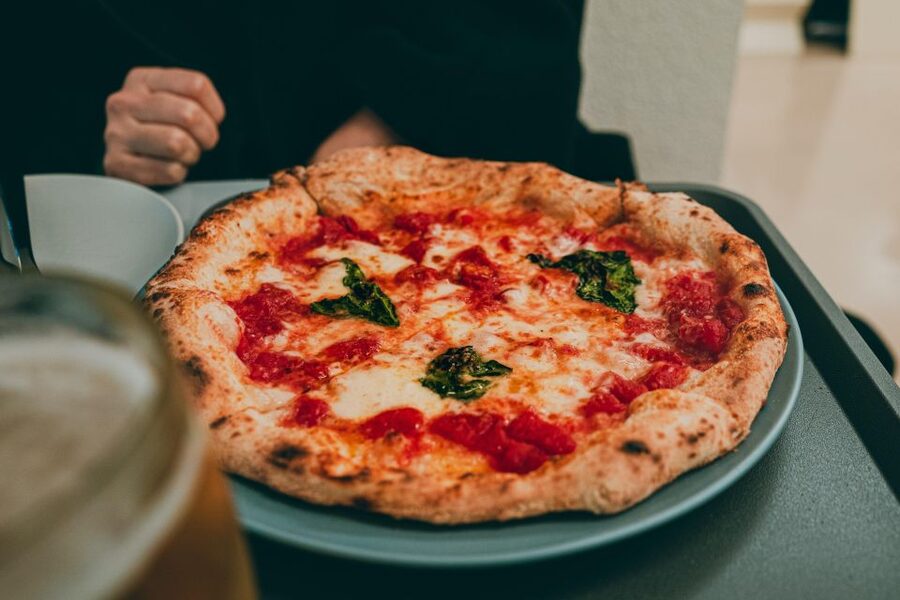 Naples: Pizza and Beyond Food Tour - The real structure: five tastings, one clear theme