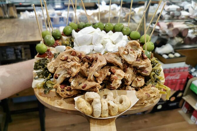 Naples Street Food Tour: Discover Local Flavors with Expert Guide - Key things to know before you go