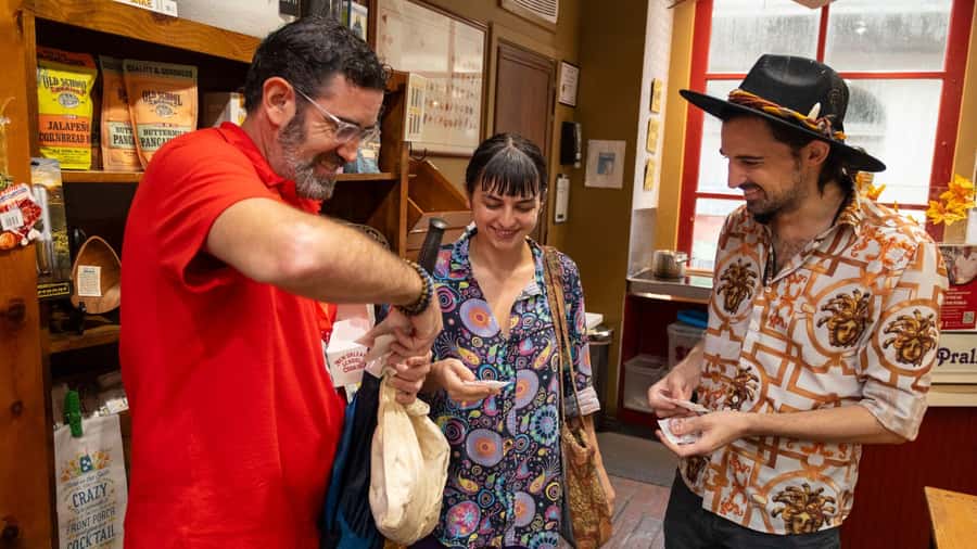 New Orleans: Beloved Bites & Famous Dishes Food Tour - Po’ boy or muffuletta: making the sandwich choice easier