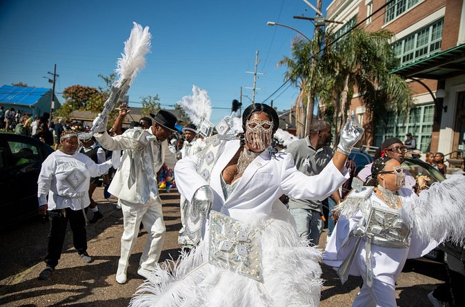 New Orleans Food Tour: Discover the Roots of Creole Cuisine - Walking Plan and Heat Management: Expect Motion, Plan for Breaks