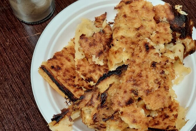 Nice Food Tour – A Full Meal on French Riviera by Do Eat Better - Stop 3: Saint-François-de-Paule Area Street Classics (Socca and Pissaladière)