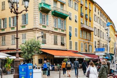 Nice: Sunset Food Tour with Full Meal and Wine - Group size and guide style: what to expect when you’re with 12 people