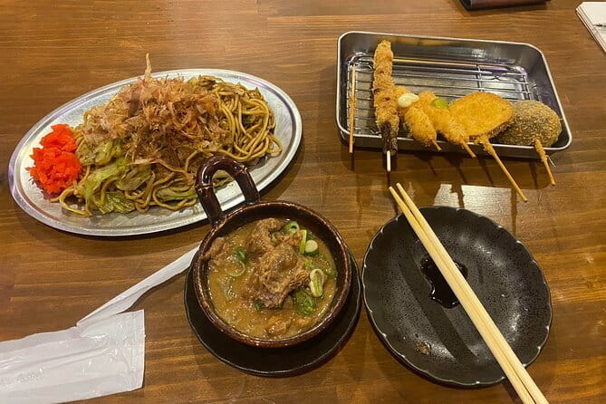 Night Soul Food Tour in Shinsekai with a local guide - Why Shinsekai at Night Works So Well for Food