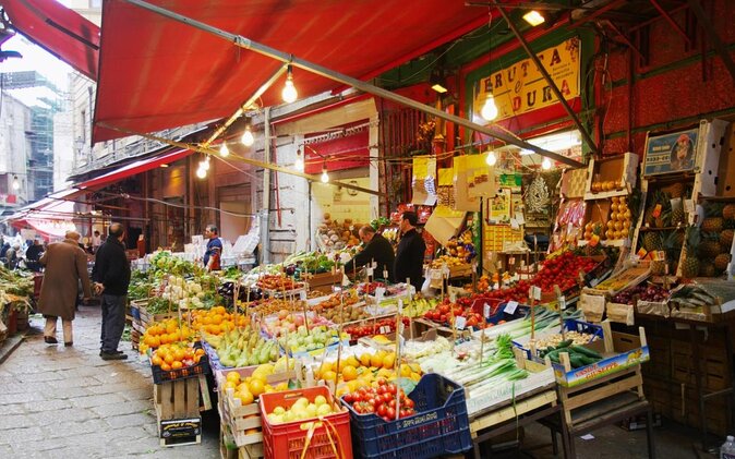 Night Street Food Tour of Palermo with a Local -For real foodies! - Teatro Massimo to street-food mode: the first 30 minutes