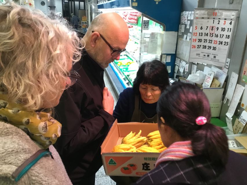 Nishiki Market Food Tour with Cooking Class - Market walking: how 150 minutes really feels
