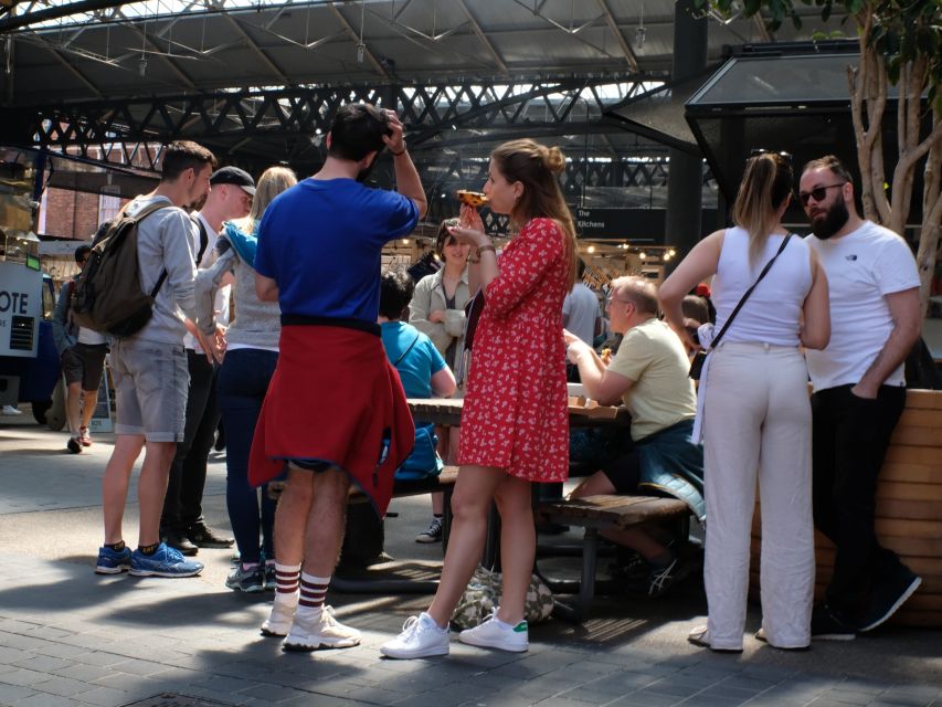 No Diet Club - Best food Tour in East London - Meeting your guide and getting into the right rhythm