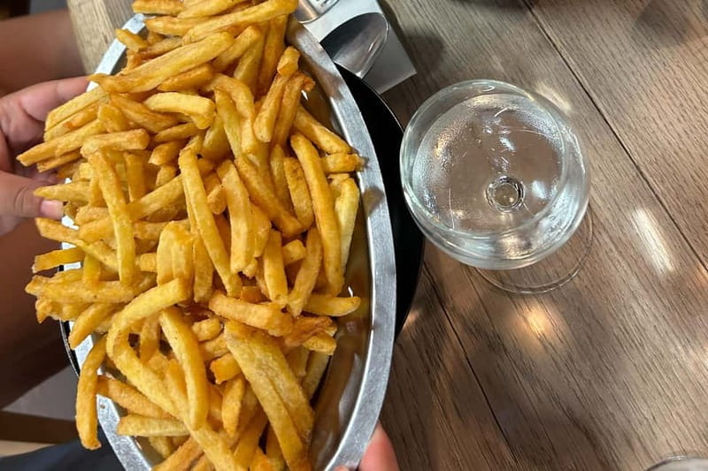 No Diet Club : Bordeaux Food Tour in Bordeaux center ! - Price and value: why $73 makes sense for a 3.5-hour food plan