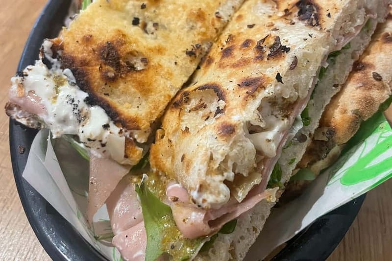 No Diet Club : Bordeaux Food Tour in Bordeaux center ! - Who should book this Bordeaux food tour (and who should skip it)