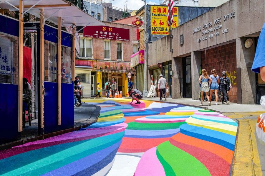 NYC: Chinatown and Little Italy Food Tour - Mulberry Street walk: mafia lore meets pizza storytelling