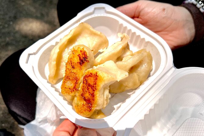 NYC: Chinatown & Little Italy Food Tour with 7 Flavorful Tastings - Little Italy Proper: Cannoli, Pizza, and the Endgame Comfort