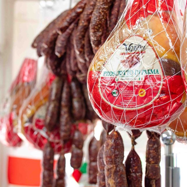 NYC: Chinatown & Little Italy Food Tour with 8 Tastings - Columbus Park to Five Points: the story starts at street level