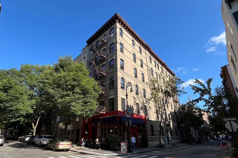 NYC: Greenwich Village Food Tour - Guides Matter: Why Ryan and Dária Keep Getting Named
