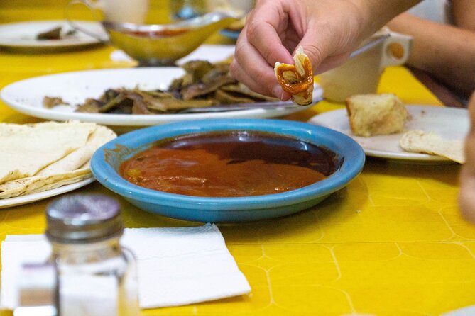 Oaxaca Street Food Tour. Signature Markets Tour - The Guides: What Makes the Difference in a Market Tour