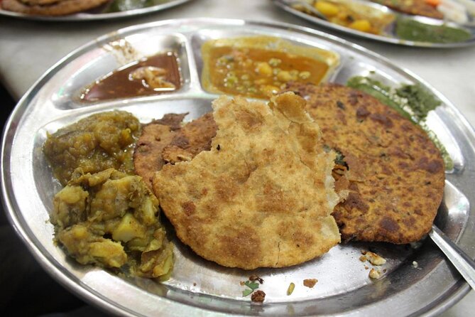 Old Delhi Cultural, Temples, Heritage Walking Street Food Tour - Getting to Old Delhi: pickup, AC comfort, and a smart rickshaw plan