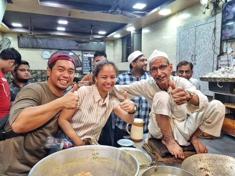 Old Delhi Food Tour: A Night Time Feast - Food safety, scams, and why this guide format matters