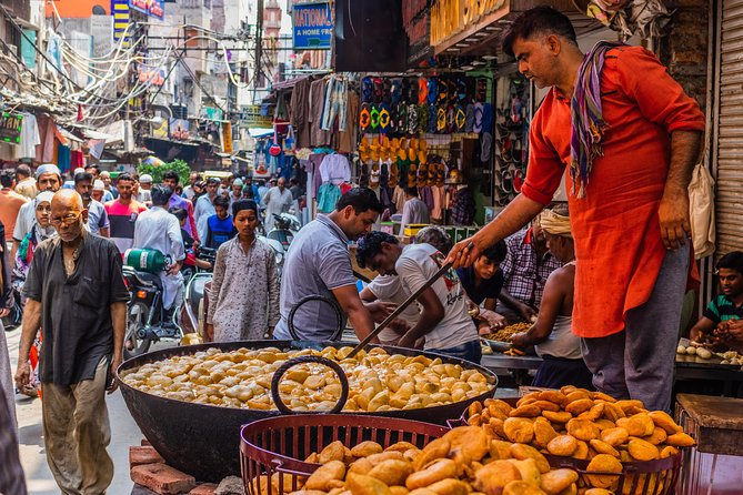 Old Delhi Street Food Tour – Explore Spices in Chandni Chowk - Balli Maran: Street Food Meets Neighborhood Stories