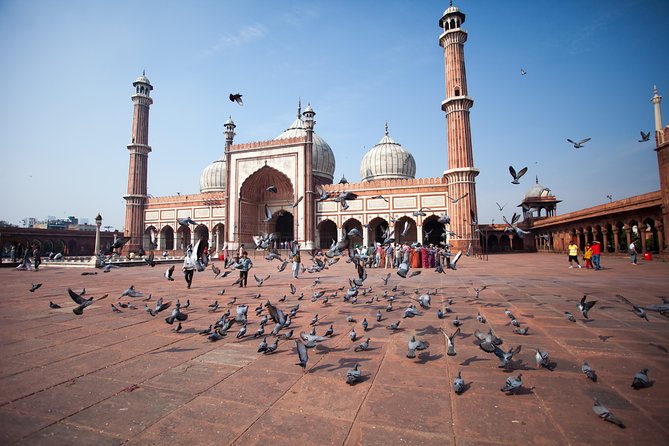 Old Delhi Street Food Tour – Explore Spices in Chandni Chowk - Starting Out Near Connaught Place: Logistics That Keep the Day Fun