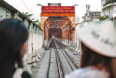 Old Quarter Food Tour in Hanoi - Long Bien Bridge plates: bánh cuốn and cháo sườn sụn