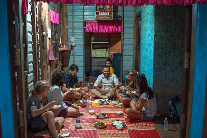 Old Siem Reap Sunset Food Tour by Tuk-tuk - What makes the guides matter (Heng, Chum, Hong, Sann, Sonchea)
