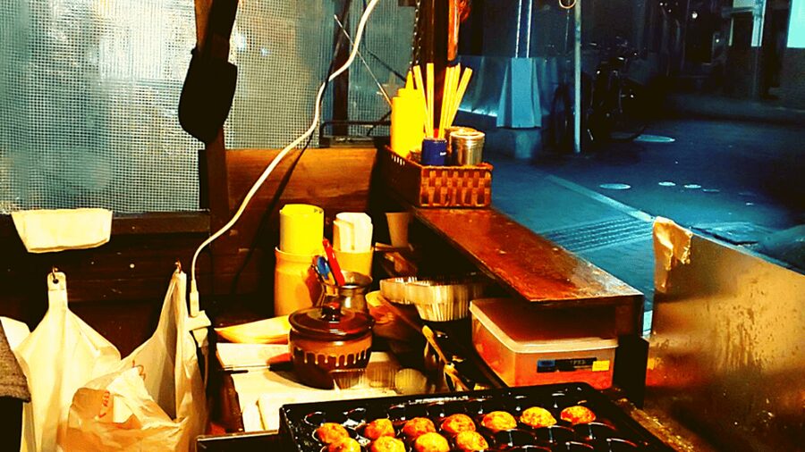Osaka: Shinsekai Food Tour with 13-15 Dishes at 5 Eateries - Guides Make It: The English, the Stories, and the Social Flow
