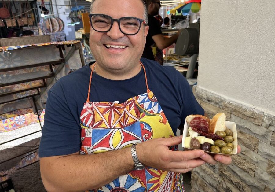 Palermo: Food Tour of 9+ Tastings, Arancini, Cannoli & More - Meeting Points: Porta Nuova Mornings vs Via Maqueda Afternoons
