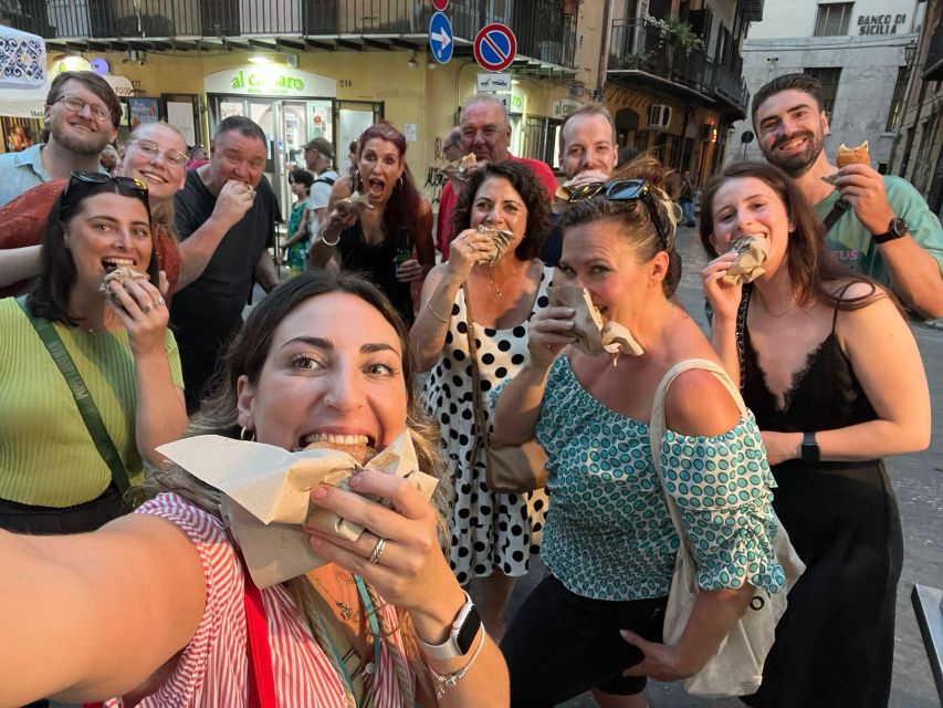 Palermo: Small Group Night Street Food Tour - Sweet finish at the pastry shop: Cannoli and seasonal surprises