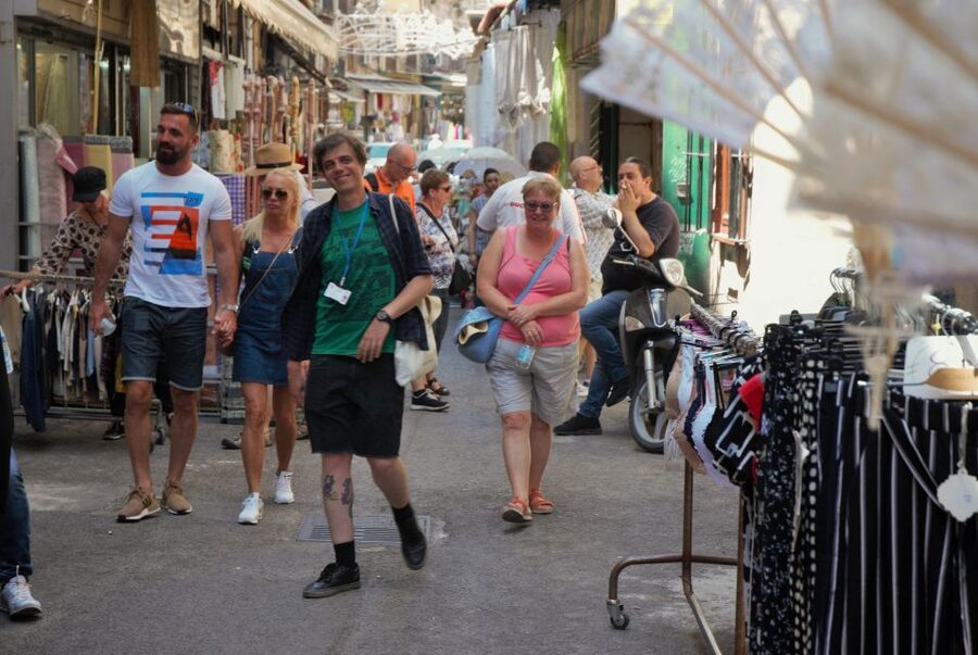 Palermo: Street Food and Local Market Tasting Tour - Capo and Vucciria Markets: What You’ll Actually Walk Through
