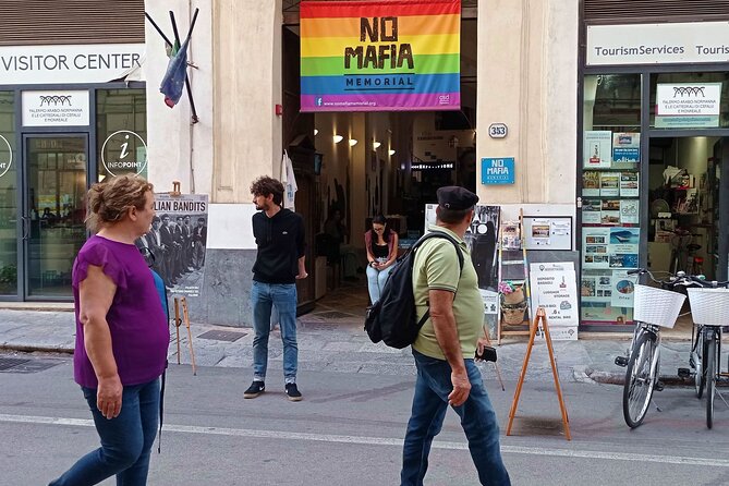 Palermo Street Food tour: art, history and ancient markets - Teatro Massimo and Fontana Pretoria: when Palermo shows off
