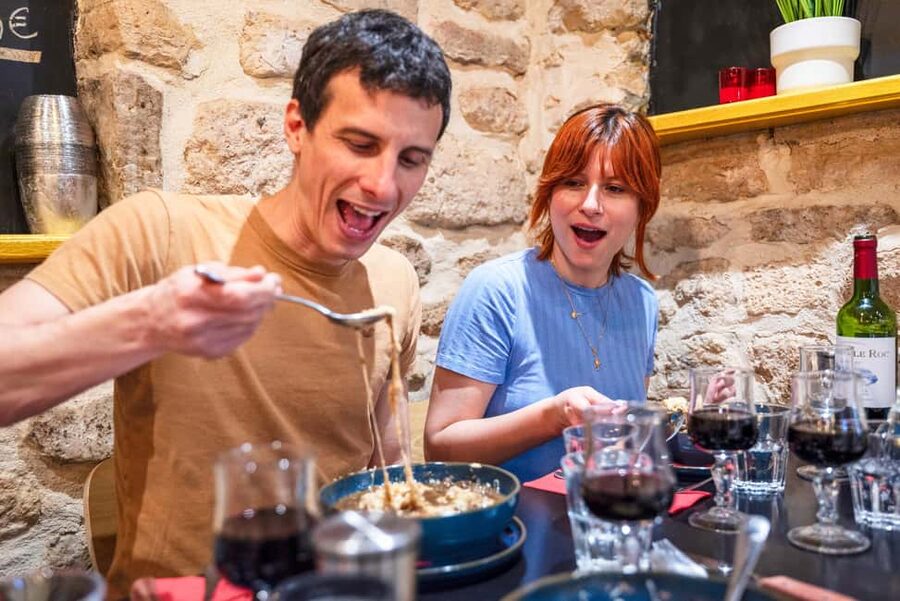 Paris: Authentic Food & Wine Tasting Tour in Le Marais - Why Le Marais tastes so much better on a guided tour