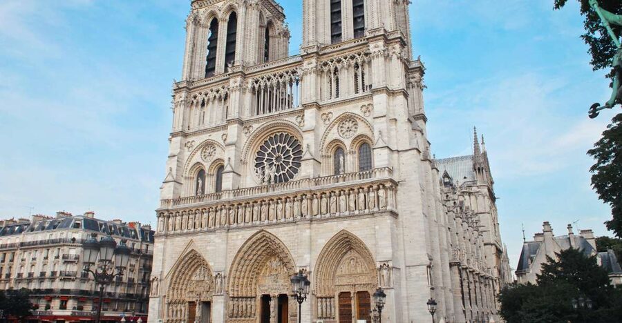 Paris: Latin Quarter Traditional Food Tour with Full Meal - From water breaks to one included drink: how the 3.5 hours stays enjoyable