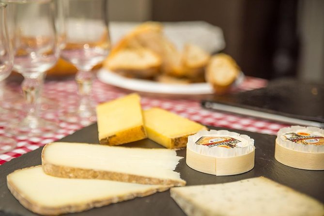 Paris Le Marais District Original Food and Wine Tasting Tour - Stop-by-Stop: What You’ll Actually See and Taste