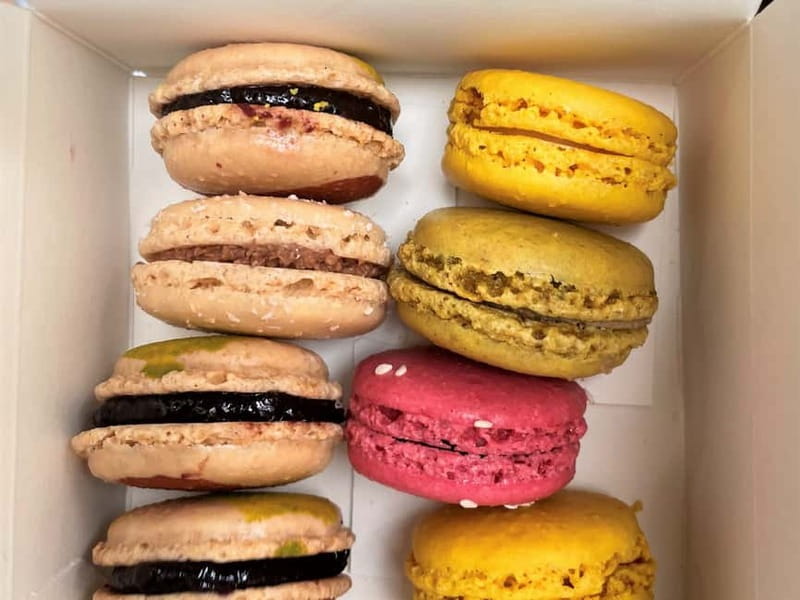 Paris: Le Marais Guided Food Tour with Tastings - Walking through Marais: hidden gems and street-level context you can use