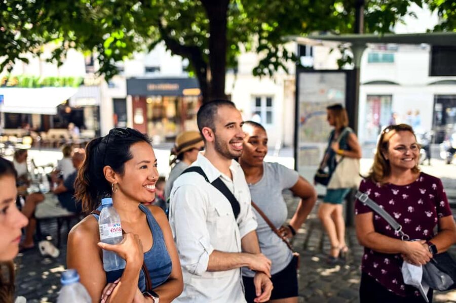 Paris: Montmartre Food Tour with 10 Local Tastings & Wines - The Secret Finale on Rue Lepic: Wine, Stories, and the Secret Dish