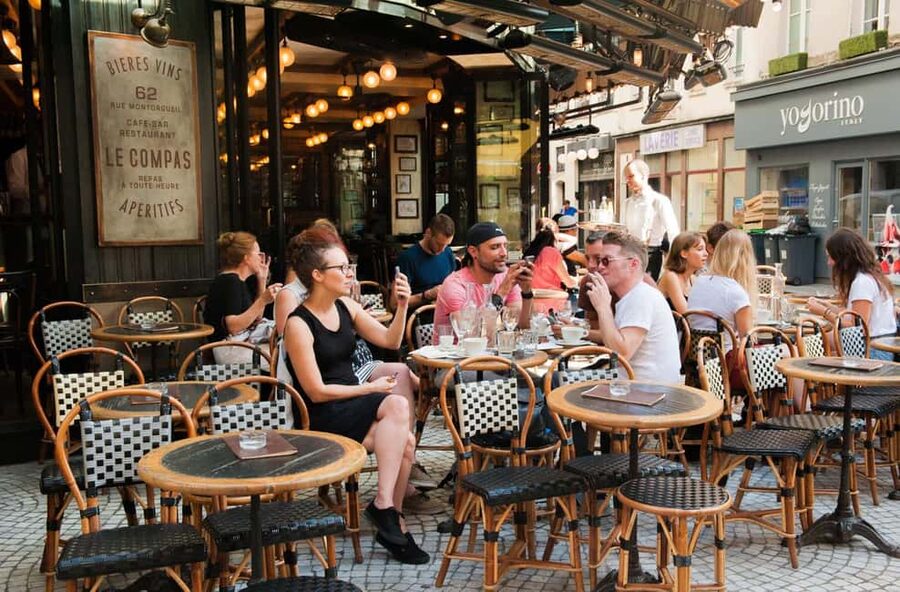 Paris: Montmartre Food Tour with Full Meal - The food mix: sweet starts, classic French comfort, and a finishing run