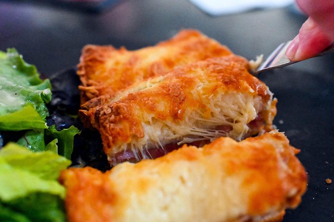 Paris Private Food Tour – Taste 8+ French Classics in Le Marais - Two medieval houses at 11 Rue François Miron