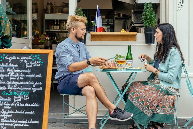 Paris Private Food Tour with 6 or 10 Tastings - Stop 2: Passing Hotel de Ville While You Taste Quiche Lorraine and Crêpe