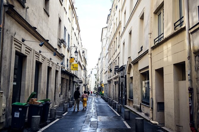 Paris St Germain Food Tour with Cheeses, Foie Gras, Wines & More - The Walking Pace: Max 12 Travelers, Comfortable Shoes, and a Real Rhythm