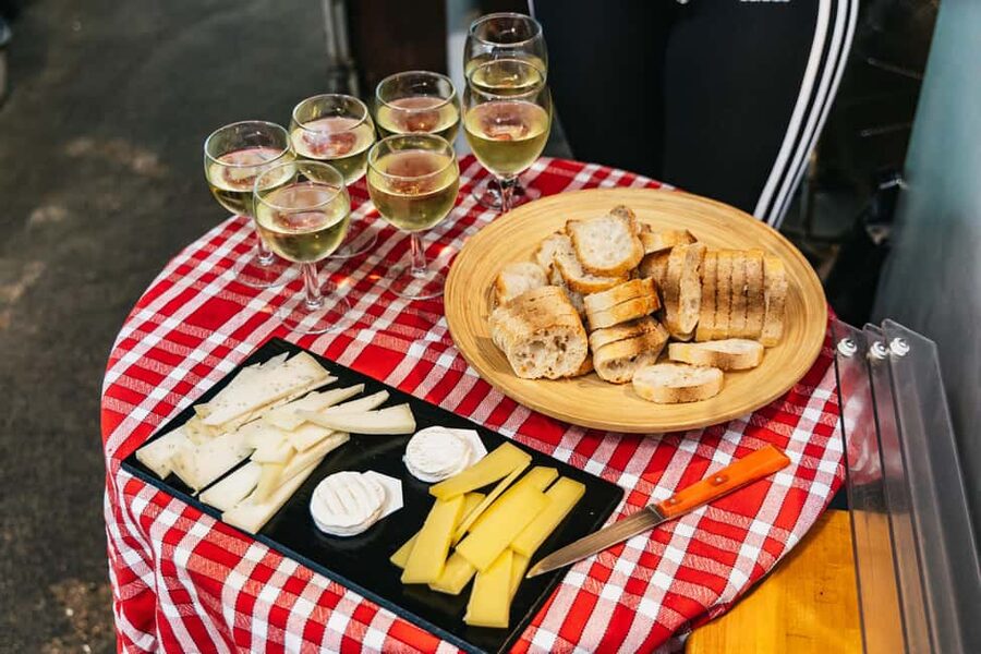 Paris: Walking Food Tour with Cheese, Wine and Delicacies - How the 3.3-hour walk is built around 8 to 10 tastings