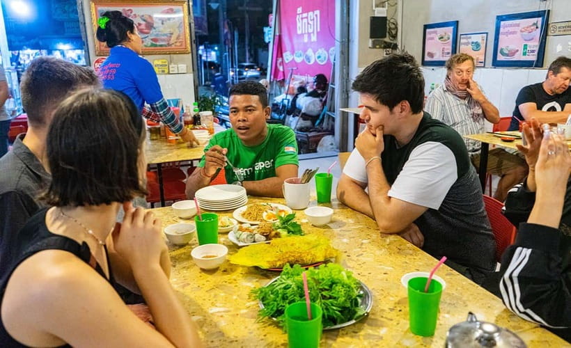 Phnom Penh: Evening Food Tour with Drinks & Tuk Tuk Included - Quick hits before you go