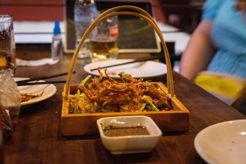 Phnom Penh: Evening Food Tour with Drinks & Tuk Tuk Included - Backstreet Bar: the craft beer hour that makes the night feel complete