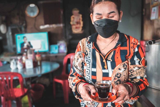 Phnom Penh Morning Market & Food Tour by Tuktuk - Includes All Food & Drinks! - Pork & rice with Brother Salin: the sit-street family breakfast