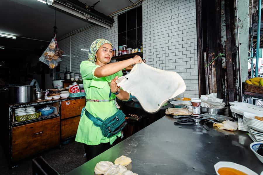 Phuket: Southern Flavours Food Tour with 15+ Tastings - Starting at Ranong Main Market: your food tour warm-up
