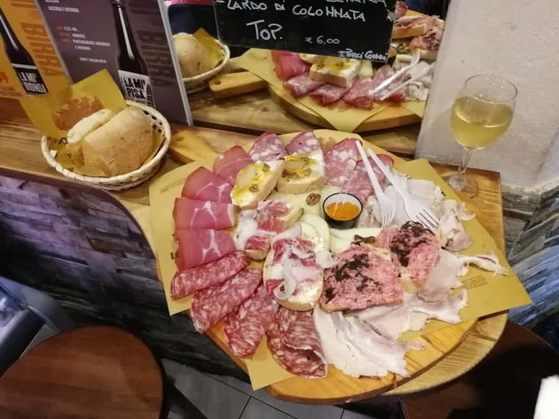 Pisa: Ultimate Food Tour with Full Tuscan Meal with a Local - Piazza Dante Alighieri: wine and regional bites to start
